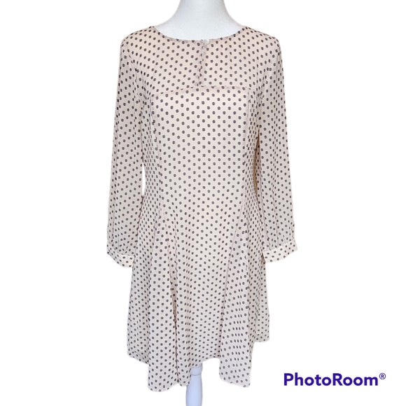 J. Crew Dresses & Skirts - J. Crew Key Hole Neck Line Long Sleeve Beige/Black Geo print Shift Dress Size 4